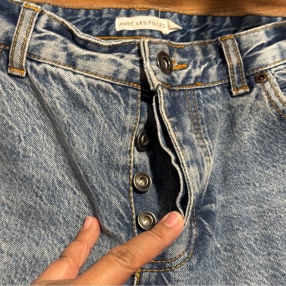 Avec Les Filles Size 30 Medium Washed Distressed Straight Leg Raw Hem Jeans - Picture 7 of 7